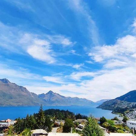 Spacious Home With Awesome Lake Views Queenstown Exteriér fotografie