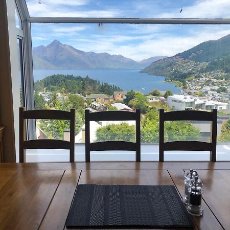 Spacious Home With Awesome Lake Views Queenstown Exteriér fotografie