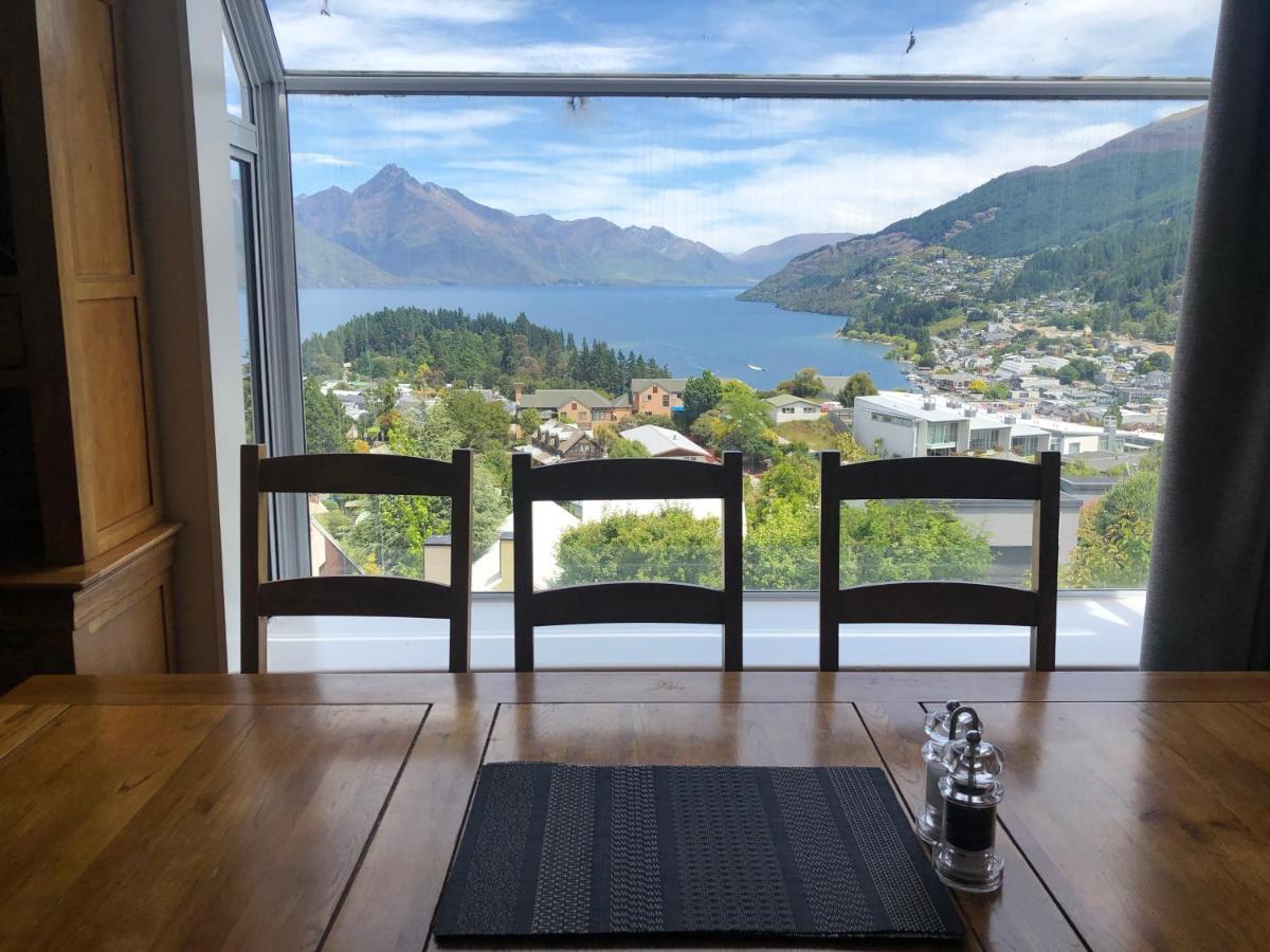 Spacious Home With Awesome Lake Views Queenstown Exteriér fotografie